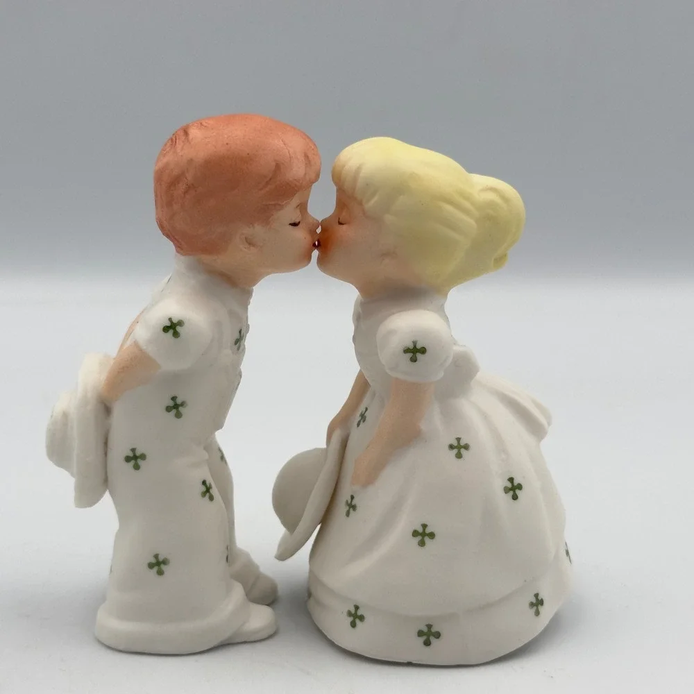 Vintage Schmid Japan Kissing Boy and Girl Porcelain Figurines Clover Pattern